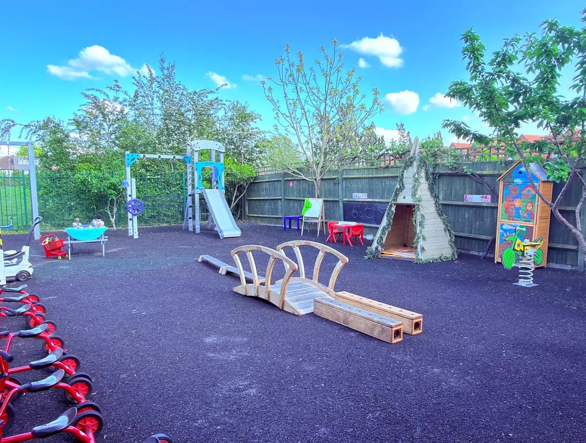 Blue Nest Montessori Harrow nursery garden and outdoor play area